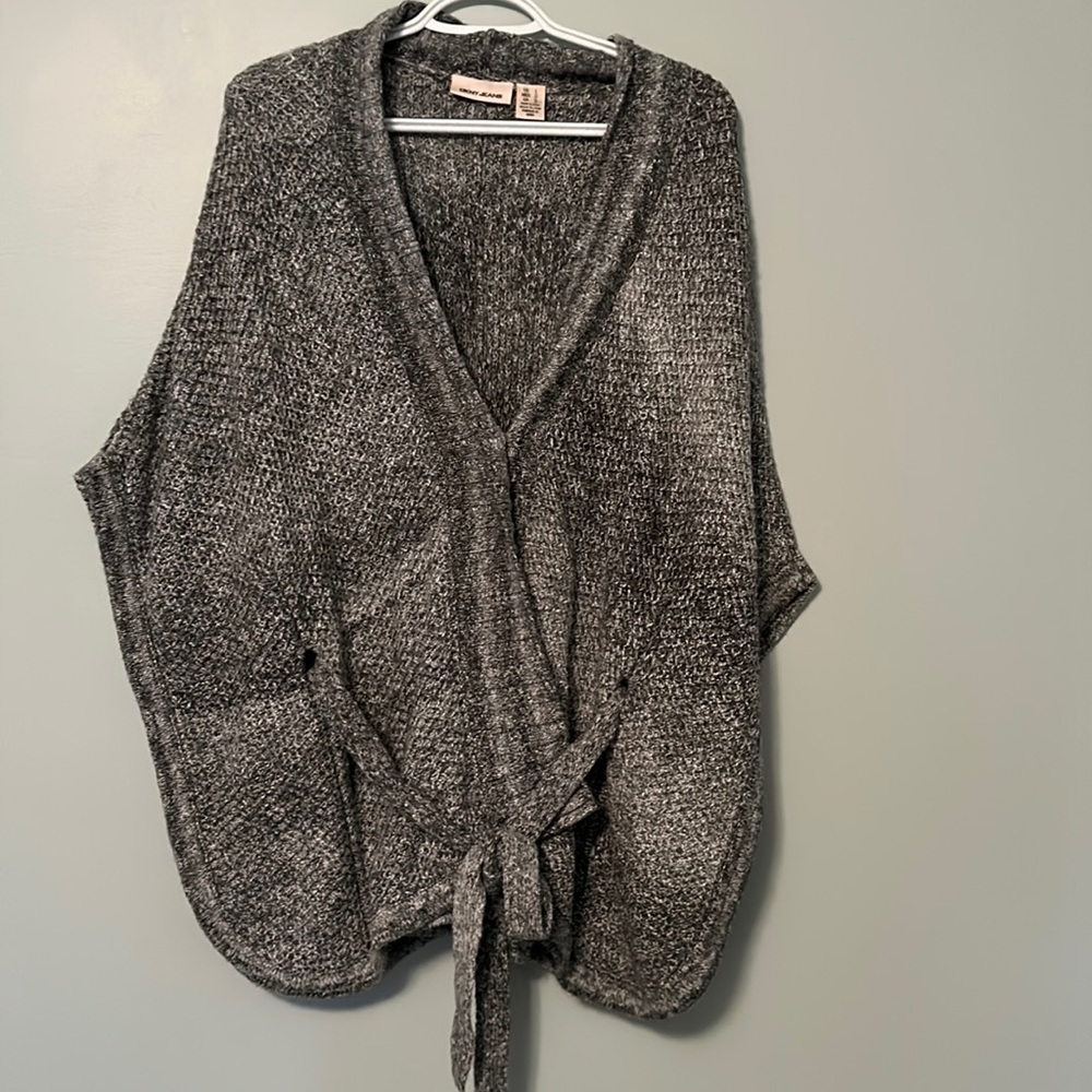 DKNY belted short sleeve cardigan sweater charcoal gray used great condition
